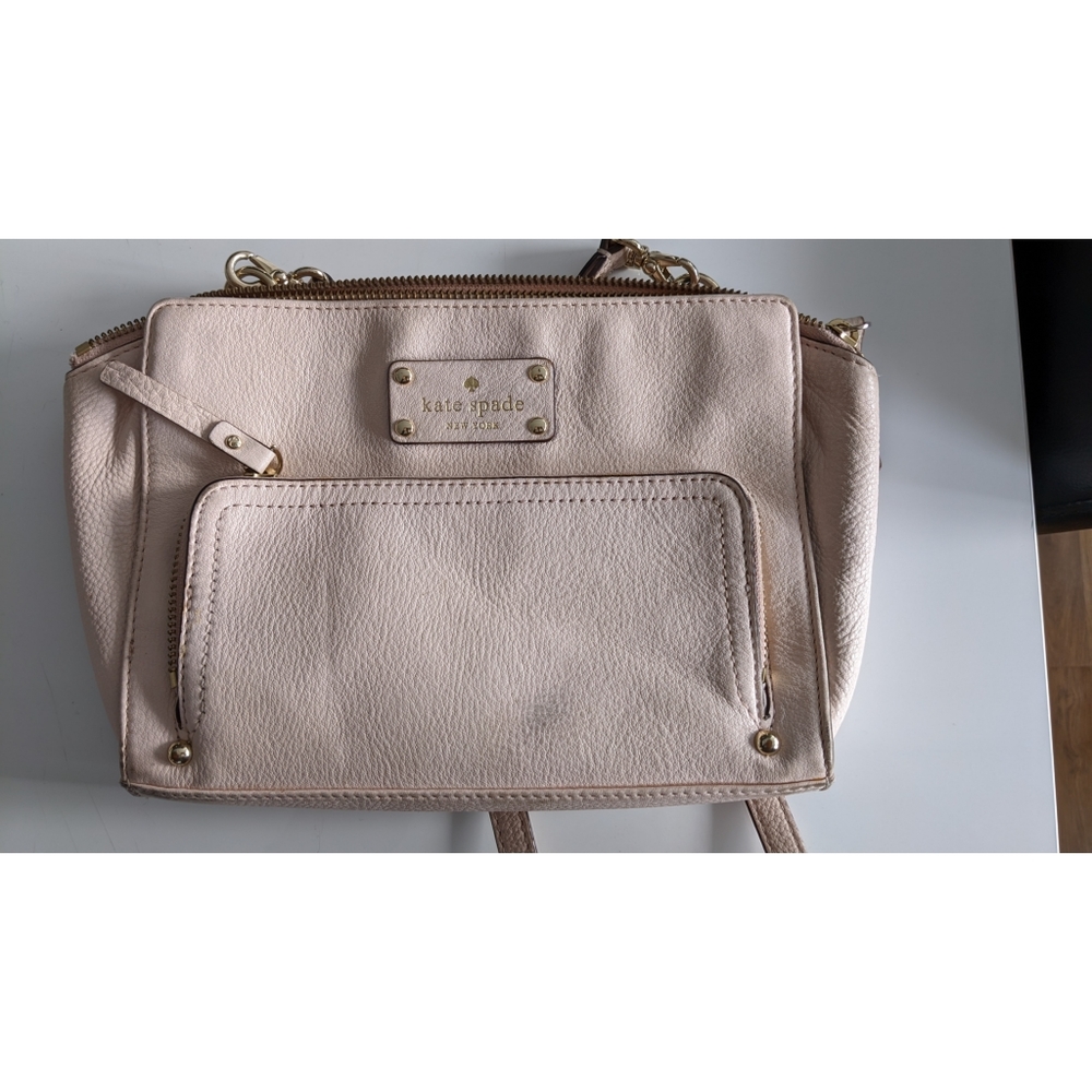 **well loved** Kate Spade crossbody purse